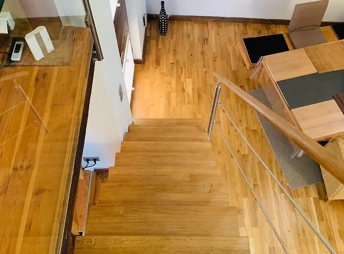 Loftwohnung In Einer Preisgekroenten Denkmalhofreite *